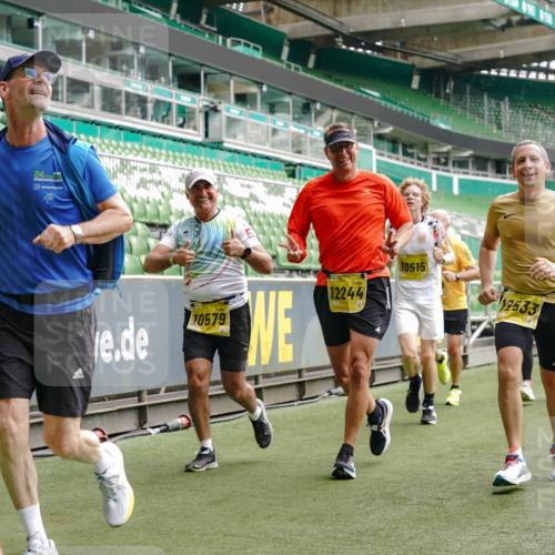 13.09.2026 - 21. swb-Marathon Bremen Michael Burmester http://msf.ph/oto/10451690 13.09.2026 10:31:30 Laufen im Stadion 10141, 10146, 10174, 10193, 10222, 10227, 10246, 10255, 10281, 10284, 10304, 10339, 10359, 10392, 10443, 10448, 10471, 10478, 10479, 10503, 10515, 10517, 10518, 10529, 10540, 10543, 10555, 10577, 10579, 10588, 10589, 10608, 10610, 10626, 10631, 10641, 10646, 10652, 10684, 10685, 10690, 10703, 10704, 10708, 10714, 10725, 10757, 10765, 10780, 10808, 10821, 10822, 10837, 10838, 10862, 10863, 10884, 10886, 10984, 11002, 11038, 11350, 11379 meine-sportfotos.de