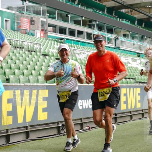 13.09.2026 - 21. swb-Marathon Bremen Michael Burmester http://msf.ph/oto/10451745 13.09.2026 10:31:31 Laufen im Stadion 10141, 10146, 10174, 10193, 10222, 10227, 10246, 10255, 10281, 10284, 10304, 10339, 10359, 10443, 10448, 10471, 10478, 10479, 10503, 10515, 10517, 10518, 10529, 10540, 10543, 10555, 10577, 10579, 10588, 10589, 10608, 10610, 10626, 10631, 10641, 10646, 10652, 10684, 10685, 10690, 10703, 10704, 10708, 10714, 10725, 10757, 10765, 10780, 10808, 10821, 10822, 10837, 10838, 10862, 10863, 10884, 10886, 10984, 11002, 11038, 11350, 11379 meine-sportfotos.de