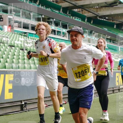 13.09.2026 - 21. swb-Marathon Bremen Michael Burmester http://msf.ph/oto/10451820 13.09.2026 10:31:32 Laufen im Stadion 10141, 10146, 10174, 10222, 10227, 10246, 10255, 10281, 10284, 10304, 10339, 10359, 10410, 10443, 10448, 10471, 10478, 10479, 10503, 10515, 10517, 10518, 10529, 10540, 10543, 10555, 10577, 10579, 10588, 10589, 10608, 10610, 10626, 10631, 10641, 10646, 10652, 10684, 10685, 10690, 10703, 10704, 10708, 10714, 10725, 10757, 10765, 10780, 10808, 10821, 10822, 10837, 10838, 10862, 10863, 10884, 10886, 10984, 11002, 11038, 11350, 11379 meine-sportfotos.de