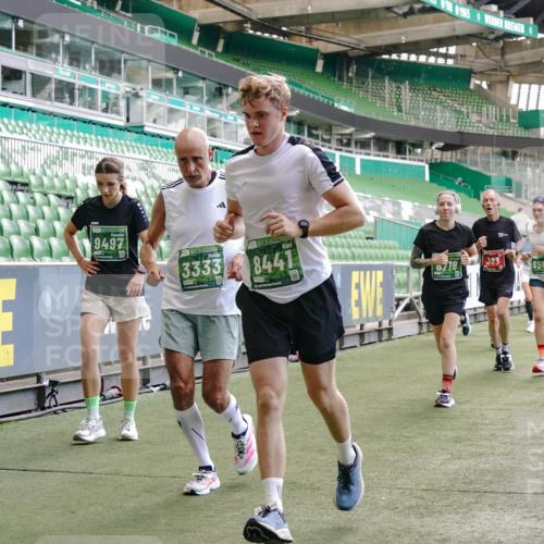 13.09.2026 - 21. swb-Marathon Bremen Michael Burmester http://msf.ph/oto/10451854 13.09.2026 13:09:50 Laufen im Stadion 164, 383, 391, 448, 532, 549, 563, 625, 813, 869, 898, 1025, 1072, 1124, 1150, 1180, 1289, 1398, 1559, 1855, 1867, 1880, 1894, 1899, 1967, 2202, 2208, 2232, 2243, 2268, 2284, 2339, 2342, 2380, 2413, 2429, 2441, 2467, 2471, 2525, 2530, 2553, 2573, 2594, 2654, 2682, 2692, 2714, 2717, 2785, 2819, 2823, 2841, 2897, 2920, 2930, 2931, 2932, 2941, 3032, 3063, 3086, 3089, 3122, 3208, 3291, 3316, 3327, 3333, 3370, 3398, 3410, 3437, 3707, 3769, 109 meine-sportfotos.de