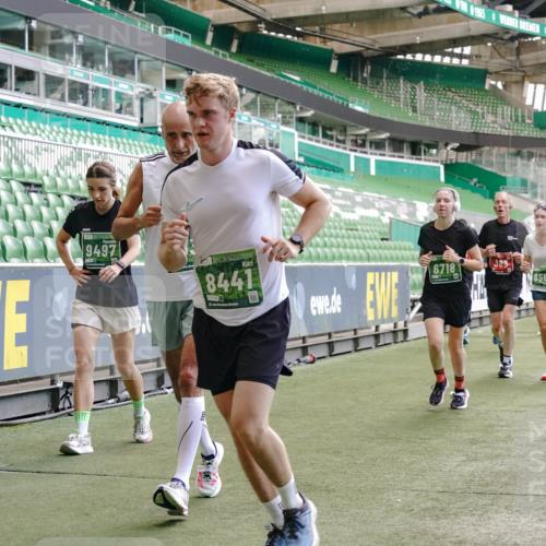 13.09.2026 - 21. swb-Marathon Bremen Michael Burmester http://msf.ph/oto/10451883 13.09.2026 13:09:50 Laufen im Stadion 164, 383, 391, 448, 532, 549, 563, 625, 813, 869, 898, 1025, 1072, 1124, 1150, 1180, 1289, 1398, 1559, 1855, 1867, 1880, 1894, 1899, 1967, 2202, 2208, 2232, 2243, 2268, 2284, 2339, 2342, 2380, 2413, 2429, 2441, 2467, 2471, 2525, 2530, 2553, 2573, 2594, 2654, 2682, 2692, 2714, 2717, 2785, 2819, 2823, 2841, 2897, 2920, 2930, 2931, 2932, 2941, 3032, 3063, 3086, 3089, 3122, 3208, 3291, 3316, 3327, 3333, 3370, 3398, 3410, 3437, 3707, 3769, 109 meine-sportfotos.de