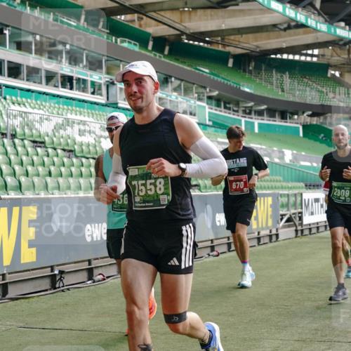 13.09.2026 - 21. swb-Marathon Bremen Michael Burmester http://msf.ph/oto/10451908 13.09.2026 12:50:21 Laufen im Stadion 335, 469, 524, 663, 670, 771, 779, 899, 1510, 1513, 1517, 1605, 1613, 1723, 1748, 1970, 1998, 2052, 2130, 2287, 2288, 2291, 2295, 2347, 2360, 2442, 2444, 2750, 2909, 3043, 3197, 3330, 3484, 3625, 3647, 3808, 3959, 3973, 4023, 4033, 4247, 4368, 4384, 4473, 4559, 4743, 4852, 4888, 4898, 4990, 5066, 5111, 5155, 5314, 5377, 5383, 5517, 5532, 5570, 5585, 5594, 5620, 5627, 5636, 5648, 5696, 6267, 6471, 6652, 6668, 6692, 6842, 6901, 6906, 7109, 7115, 7121, 8033 meine-sportfotos.de