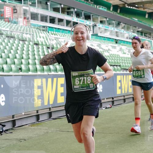 13.09.2026 - 21. swb-Marathon Bremen Michael Burmester http://msf.ph/oto/10451979 13.09.2026 13:09:53 Laufen im Stadion 164, 383, 391, 448, 532, 549, 563, 625, 813, 869, 898, 1025, 1072, 1124, 1150, 1180, 1398, 1559, 1738, 1855, 1867, 1880, 1894, 1967, 2202, 2208, 2232, 2243, 2268, 2284, 2339, 2342, 2380, 2413, 2429, 2441, 2467, 2471, 2525, 2530, 2553, 2573, 2594, 2654, 2682, 2692, 2714, 2717, 2785, 2819, 2823, 2841, 2897, 2920, 2930, 2931, 2932, 2941, 3032, 3063, 3086, 3089, 3122, 3208, 3291, 3316, 3327, 3333, 3370, 3398, 3410, 3437, 3707, 3769, 109 meine-sportfotos.de