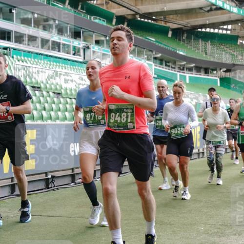 13.09.2026 - 21. swb-Marathon Bremen Michael Burmester http://msf.ph/oto/10452194 13.09.2026 13:09:57 Laufen im Stadion 164, 383, 391, 448, 532, 549, 563, 625, 813, 869, 898, 1025, 1072, 1124, 1150, 1180, 1398, 1738, 1855, 1867, 1880, 1894, 1967, 2202, 2208, 2232, 2243, 2268, 2284, 2333, 2339, 2342, 2380, 2413, 2429, 2432, 2441, 2467, 2471, 2525, 2530, 2553, 2573, 2594, 2654, 2682, 2692, 2714, 2717, 2785, 2819, 2823, 2841, 2897, 2920, 2930, 2931, 2932, 2941, 3032, 3063, 3086, 3089, 3122, 3208, 3291, 3316, 3327, 3333, 3370, 3398, 3410, 3437, 3470, 3707, 3769, 109 meine-sportfotos.de