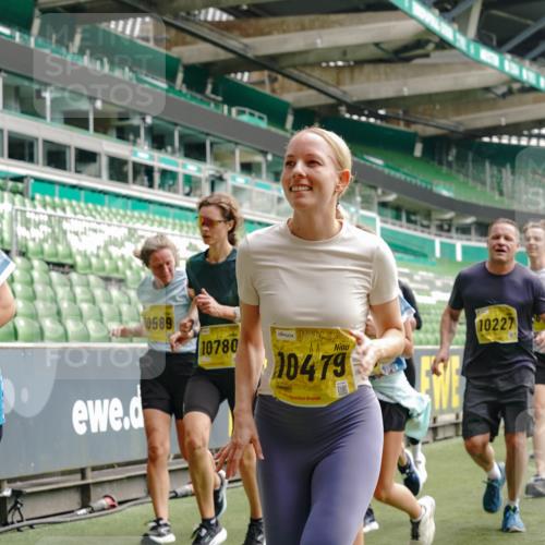 13.09.2026 - 21. swb-Marathon Bremen Michael Burmester http://msf.ph/oto/10452435 13.09.2026 10:31:42 Laufen im Stadion 10141, 10146, 10174, 10222, 10227, 10243, 10246, 10255, 10256, 10281, 10284, 10304, 10322, 10339, 10359, 10365, 10410, 10443, 10448, 10471, 10478, 10479, 10503, 10515, 10517, 10518, 10529, 10540, 10543, 10555, 10565, 10577, 10579, 10588, 10589, 10608, 10610, 10626, 10631, 10641, 10646, 10684, 10685, 10690, 10703, 10704, 10707, 10708, 10714, 10721, 10725, 10757, 10765, 10780, 10821, 10822, 10837, 10838, 10862, 10863, 10884, 10886, 10984, 11038, 11350, 11379 meine-sportfotos.de