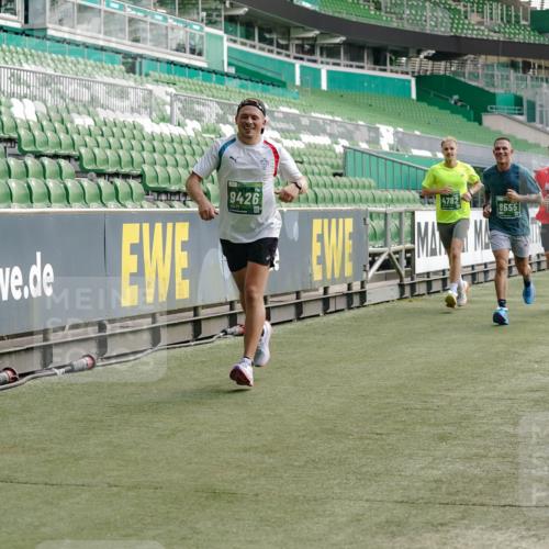 13.09.2026 - 21. swb-Marathon Bremen Michael Burmester http://msf.ph/oto/10452437 13.09.2026 12:50:48 Laufen im Stadion 335, 469, 663, 670, 771, 779, 1125, 1146, 1162, 1455, 1510, 1513, 1517, 1605, 1613, 1970, 1998, 2052, 2130, 2288, 2291, 2295, 2347, 2360, 2442, 2444, 2447, 2750, 2759, 2909, 3440, 3484, 3625, 3647, 3703, 3808, 3959, 4023, 4033, 4368, 4384, 4473, 4559, 4571, 4582, 4727, 4743, 4781, 4782, 4888, 4895, 5066, 5111, 5155, 5314, 5377, 5383, 5521, 5532, 5585, 5594, 5620, 5627, 5636, 5696, 6267, 6274, 6471, 6652, 6668, 6842, 6901, 6906, 7109, 7115, 7121, 8033, 8798 meine-sportfotos.de