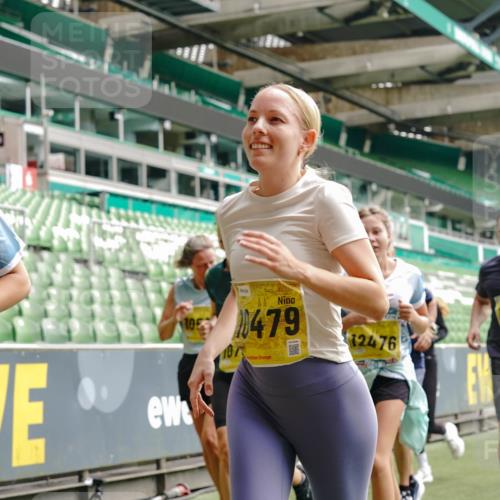 13.09.2026 - 21. swb-Marathon Bremen Michael Burmester http://msf.ph/oto/10452461 13.09.2026 10:31:42 Laufen im Stadion 10141, 10146, 10174, 10222, 10227, 10243, 10246, 10255, 10256, 10281, 10284, 10304, 10322, 10339, 10359, 10365, 10410, 10443, 10448, 10471, 10478, 10479, 10503, 10515, 10517, 10518, 10529, 10540, 10543, 10555, 10565, 10577, 10579, 10588, 10589, 10608, 10610, 10626, 10631, 10641, 10646, 10684, 10685, 10690, 10703, 10704, 10707, 10708, 10714, 10721, 10725, 10757, 10765, 10780, 10821, 10822, 10837, 10838, 10862, 10863, 10884, 10886, 10984, 11038, 11350, 11379 meine-sportfotos.de