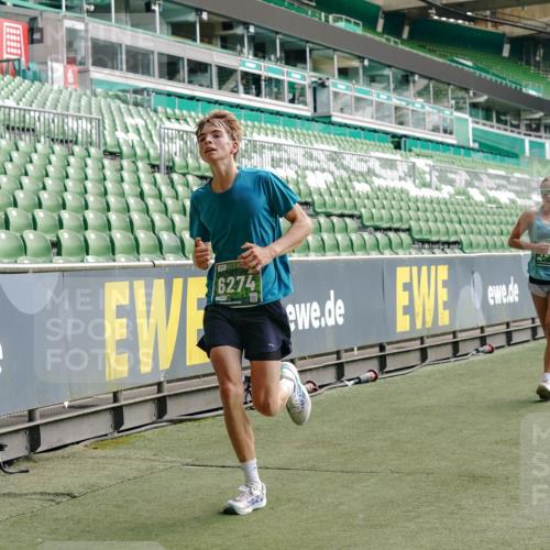 13.09.2026 - 21. swb-Marathon Bremen Michael Burmester http://msf.ph/oto/10452694 13.09.2026 12:50:56 Laufen im Stadion 335, 469, 663, 670, 771, 779, 1125, 1146, 1162, 1455, 1510, 1513, 1517, 1605, 1613, 1970, 1998, 2052, 2130, 2288, 2291, 2295, 2347, 2360, 2442, 2444, 2447, 2750, 2759, 2909, 3440, 3484, 3625, 3647, 3703, 3808, 3959, 4023, 4165, 4368, 4384, 4429, 4473, 4559, 4571, 4582, 4727, 4743, 4781, 4782, 4888, 4895, 5066, 5079, 5111, 5155, 5168, 5314, 5377, 5379, 5383, 5521, 5532, 5585, 5620, 5627, 5636, 5696, 6267, 6274, 6471, 6652, 6668, 6901, 6906, 7109, 7115, 7121, 8033, 8798 meine-sportfotos.de
