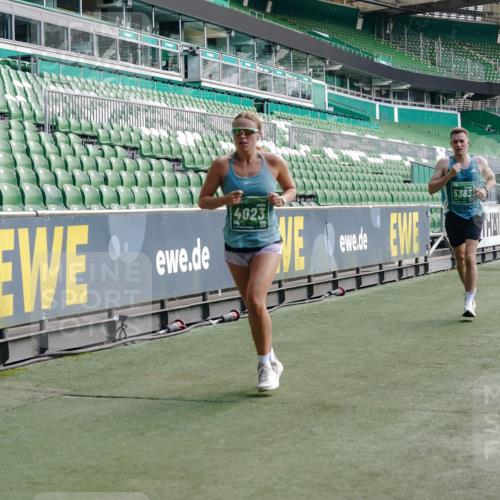 13.09.2026 - 21. swb-Marathon Bremen Michael Burmester http://msf.ph/oto/10452713 13.09.2026 12:50:57 Laufen im Stadion 335, 469, 663, 670, 734, 771, 779, 1043, 1125, 1146, 1162, 1455, 1510, 1513, 1517, 1605, 1613, 1970, 1998, 2052, 2130, 2288, 2291, 2295, 2347, 2360, 2442, 2444, 2447, 2759, 3440, 3484, 3625, 3647, 3703, 3808, 3959, 4023, 4165, 4368, 4384, 4429, 4473, 4559, 4571, 4582, 4727, 4743, 4781, 4782, 4888, 4895, 5066, 5079, 5111, 5155, 5168, 5314, 5377, 5379, 5383, 5521, 5532, 5585, 5620, 5627, 5636, 5696, 6267, 6274, 6471, 6652, 6668, 6901, 6906, 7109, 7115, 7121, 8033, 8798 meine-sportfotos.de
