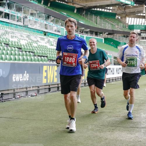 13.09.2026 - 21. swb-Marathon Bremen Michael Burmester http://msf.ph/oto/10452715 13.09.2026 13:10:07 Laufen im Stadion 164, 373, 383, 391, 448, 532, 549, 563, 581, 625, 813, 869, 898, 1025, 1072, 1150, 1180, 1398, 1738, 1855, 1867, 1880, 1894, 1967, 2202, 2208, 2232, 2243, 2268, 2284, 2333, 2339, 2342, 2413, 2429, 2432, 2441, 2471, 2525, 2530, 2553, 2573, 2594, 2654, 2682, 2692, 2714, 2717, 2784, 2785, 2819, 2823, 2920, 2931, 2932, 2941, 3026, 3032, 3063, 3086, 3089, 3122, 3174, 3207, 3208, 3291, 3316, 3327, 3333, 3370, 3398, 3410, 3437, 3470, 3707, 3769, 109 meine-sportfotos.de