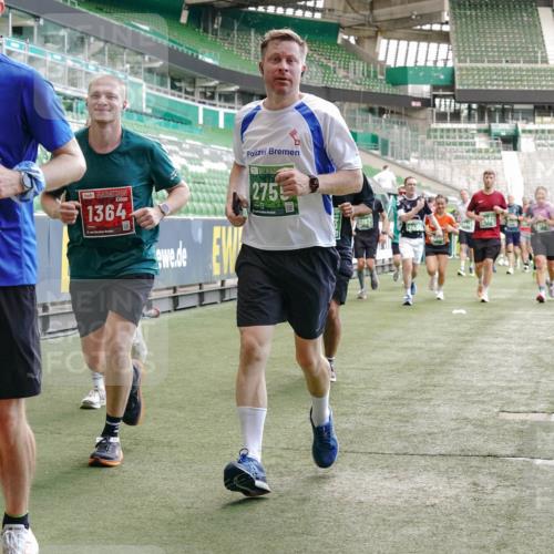 13.09.2026 - 21. swb-Marathon Bremen Michael Burmester http://msf.ph/oto/10452773 13.09.2026 13:10:08 Laufen im Stadion 164, 373, 383, 391, 448, 532, 549, 563, 581, 625, 813, 869, 898, 1025, 1072, 1150, 1180, 1398, 1738, 1855, 1867, 1880, 1894, 1967, 2202, 2208, 2232, 2243, 2268, 2284, 2333, 2339, 2342, 2413, 2429, 2432, 2441, 2471, 2525, 2530, 2553, 2573, 2594, 2654, 2682, 2692, 2714, 2717, 2784, 2785, 2819, 2823, 2920, 2931, 2932, 2941, 3026, 3032, 3063, 3086, 3089, 3122, 3174, 3207, 3208, 3291, 3316, 3327, 3333, 3370, 3398, 3410, 3437, 3470, 3707, 3769, 109 meine-sportfotos.de