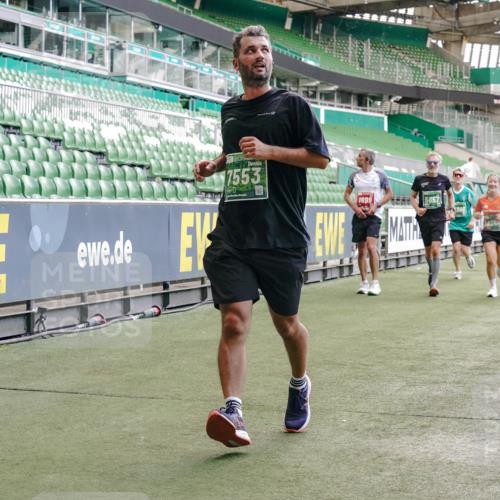 13.09.2026 - 21. swb-Marathon Bremen Michael Burmester http://msf.ph/oto/10452838 13.09.2026 13:10:10 Laufen im Stadion 164, 373, 383, 391, 448, 532, 549, 563, 581, 625, 813, 869, 898, 1025, 1072, 1150, 1180, 1398, 1738, 1855, 1867, 1880, 1894, 1967, 2202, 2208, 2232, 2243, 2268, 2284, 2333, 2339, 2342, 2413, 2429, 2432, 2441, 2471, 2525, 2530, 2553, 2573, 2594, 2654, 2682, 2692, 2714, 2717, 2784, 2785, 2819, 2823, 2920, 2931, 2932, 2941, 3026, 3032, 3063, 3086, 3089, 3122, 3174, 3207, 3208, 3291, 3316, 3327, 3333, 3370, 3398, 3409, 3410, 3437, 3470, 3707, 3769, 109 meine-sportfotos.de