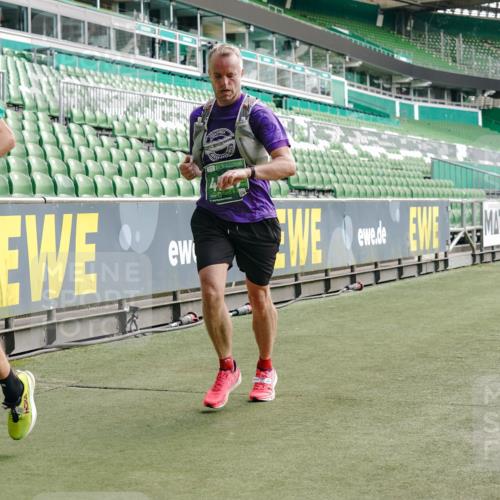 13.09.2026 - 21. swb-Marathon Bremen Michael Burmester http://msf.ph/oto/10452857 13.09.2026 12:51:04 Laufen im Stadion 335, 469, 663, 670, 734, 771, 1043, 1125, 1146, 1162, 1455, 1510, 1513, 1517, 1605, 1613, 1970, 1998, 2052, 2130, 2288, 2291, 2295, 2347, 2360, 2442, 2444, 2447, 2759, 3440, 3484, 3625, 3647, 3703, 3808, 3959, 4023, 4165, 4368, 4384, 4429, 4473, 4559, 4571, 4582, 4727, 4781, 4782, 4888, 4895, 5066, 5079, 5111, 5155, 5168, 5314, 5377, 5379, 5383, 5521, 5532, 5585, 5620, 5627, 5636, 5696, 6267, 6274, 6471, 6652, 6668, 6901, 6906, 7109, 7115, 7121, 8033, 8798 meine-sportfotos.de