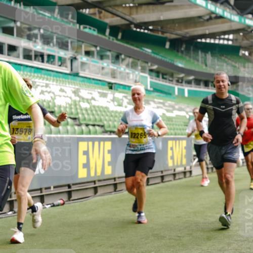 13.09.2026 - 21. swb-Marathon Bremen Michael Burmester http://msf.ph/oto/10452984 13.09.2026 10:31:52 Laufen im Stadion 10141, 10146, 10174, 10222, 10226, 10227, 10243, 10246, 10249, 10255, 10256, 10281, 10284, 10304, 10322, 10339, 10359, 10365, 10410, 10443, 10448, 10471, 10478, 10479, 10486, 10503, 10517, 10518, 10529, 10540, 10543, 10555, 10565, 10577, 10579, 10589, 10608, 10610, 10626, 10631, 10646, 10670, 10675, 10684, 10685, 10690, 10703, 10704, 10707, 10708, 10714, 10721, 10725, 10757, 10765, 10771, 10821, 10822, 10838, 10863, 10886, 11038, 11350, 11379 meine-sportfotos.de