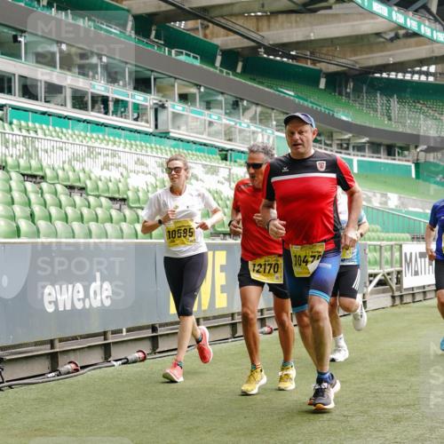 13.09.2026 - 21. swb-Marathon Bremen Michael Burmester http://msf.ph/oto/10453108 13.09.2026 10:31:55 Laufen im Stadion 10141, 10146, 10174, 10222, 10226, 10227, 10243, 10246, 10249, 10255, 10256, 10281, 10284, 10304, 10322, 10339, 10359, 10365, 10372, 10410, 10443, 10448, 10471, 10478, 10479, 10486, 10503, 10517, 10518, 10529, 10540, 10543, 10555, 10565, 10577, 10579, 10589, 10608, 10610, 10626, 10631, 10646, 10670, 10675, 10684, 10685, 10690, 10703, 10704, 10707, 10708, 10714, 10721, 10725, 10757, 10765, 10771, 10821, 10822, 10838, 10886, 11038, 11350, 11379 meine-sportfotos.de