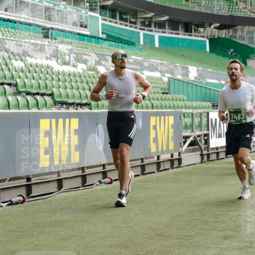 13.09.2026 - 21. swb-Marathon Bremen Michael Burmester http://msf.ph/oto/10453110 13.09.2026 12:51:19 Laufen im Stadion 235, 335, 469, 663, 734, 771, 863, 1043, 1125, 1146, 1162, 1455, 1492, 1510, 1513, 1613, 1955, 1970, 1998, 2008, 2052, 2130, 2291, 2295, 2347, 2360, 2442, 2444, 2447, 2759, 2847, 3440, 3484, 3566, 3647, 3703, 3808, 3899, 3959, 4023, 4165, 4368, 4429, 4473, 4559, 4571, 4573, 4582, 4727, 4781, 4782, 4888, 4895, 5066, 5079, 5111, 5152, 5155, 5168, 5314, 5377, 5379, 5383, 5521, 5532, 5620, 5627, 5636, 5696, 6267, 6274, 6471, 6668, 6901, 7121, 8033, 8798 meine-sportfotos.de