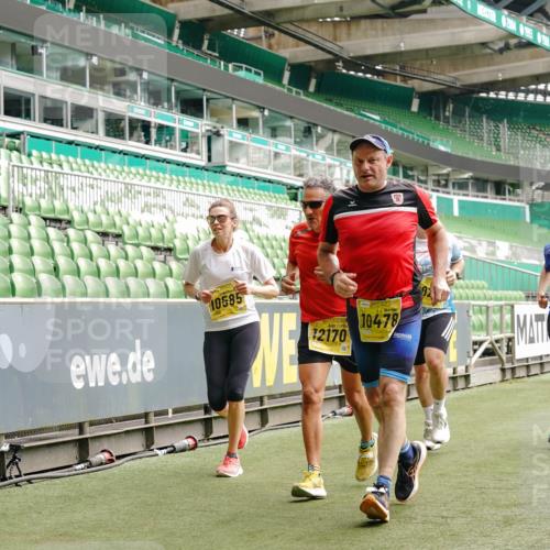 13.09.2026 - 21. swb-Marathon Bremen Michael Burmester http://msf.ph/oto/10453125 13.09.2026 10:31:55 Laufen im Stadion 10141, 10146, 10174, 10222, 10226, 10227, 10243, 10246, 10249, 10255, 10256, 10281, 10284, 10304, 10322, 10339, 10359, 10365, 10372, 10410, 10443, 10448, 10471, 10478, 10479, 10486, 10503, 10517, 10518, 10529, 10540, 10543, 10555, 10565, 10577, 10579, 10589, 10608, 10610, 10626, 10631, 10646, 10670, 10675, 10684, 10685, 10690, 10703, 10704, 10707, 10708, 10714, 10721, 10725, 10757, 10765, 10771, 10821, 10822, 10838, 10886, 11038, 11350, 11379 meine-sportfotos.de