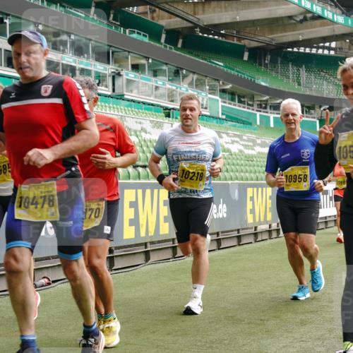 13.09.2026 - 21. swb-Marathon Bremen Michael Burmester http://msf.ph/oto/10453160 13.09.2026 10:31:56 Laufen im Stadion 10141, 10146, 10174, 10222, 10226, 10227, 10243, 10246, 10249, 10255, 10256, 10281, 10284, 10304, 10322, 10339, 10359, 10365, 10372, 10410, 10443, 10448, 10471, 10478, 10479, 10486, 10503, 10517, 10518, 10529, 10540, 10543, 10550, 10555, 10565, 10577, 10579, 10589, 10608, 10610, 10626, 10631, 10646, 10670, 10675, 10684, 10685, 10690, 10703, 10704, 10707, 10708, 10714, 10721, 10725, 10757, 10765, 10771, 10821, 10822, 10838, 10886, 11038, 11350, 11379 meine-sportfotos.de