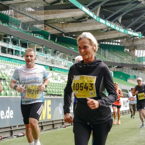 13.09.2026 - 21. swb-Marathon Bremen Michael Burmester http://msf.ph/oto/10453187 13.09.2026 10:31:57 Laufen im Stadion 10141, 10146, 10174, 10222, 10226, 10227, 10243, 10246, 10249, 10255, 10256, 10281, 10284, 10304, 10322, 10339, 10365, 10372, 10410, 10443, 10448, 10471, 10478, 10479, 10486, 10503, 10517, 10518, 10529, 10540, 10543, 10550, 10555, 10565, 10577, 10579, 10589, 10608, 10610, 10626, 10631, 10646, 10670, 10675, 10684, 10685, 10690, 10703, 10704, 10707, 10708, 10714, 10721, 10725, 10757, 10765, 10771, 10821, 10822, 10838, 10886, 11038, 11350, 11379 meine-sportfotos.de