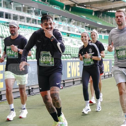 13.09.2026 - 21. swb-Marathon Bremen Michael Burmester http://msf.ph/oto/10453483 13.09.2026 13:10:23 Laufen im Stadion 164, 373, 383, 391, 448, 532, 549, 563, 581, 625, 813, 869, 898, 984, 1072, 1150, 1180, 1738, 1855, 1867, 1880, 1894, 1967, 2202, 2208, 2232, 2243, 2268, 2284, 2330, 2333, 2339, 2342, 2429, 2432, 2441, 2443, 2471, 2525, 2530, 2531, 2553, 2573, 2589, 2594, 2654, 2682, 2714, 2717, 2784, 2785, 2819, 2836, 2920, 2931, 2932, 2941, 3026, 3032, 3063, 3086, 3089, 3122, 3174, 3207, 3208, 3291, 3316, 3327, 3333, 3370, 3398, 3409, 3410, 3437, 3470, 3549, 3707, 3769, 109 meine-sportfotos.de