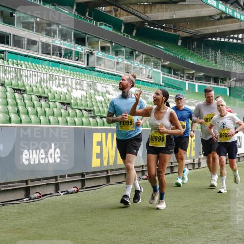 13.09.2026 - 21. swb-Marathon Bremen Michael Burmester http://msf.ph/oto/10453502 13.09.2026 10:32:04 Laufen im Stadion 10141, 10146, 10174, 10203, 10222, 10226, 10227, 10243, 10246, 10249, 10255, 10256, 10281, 10284, 10322, 10365, 10372, 10410, 10443, 10448, 10471, 10478, 10479, 10486, 10503, 10517, 10518, 10529, 10540, 10543, 10550, 10555, 10565, 10577, 10579, 10589, 10608, 10610, 10626, 10631, 10646, 10670, 10675, 10684, 10685, 10690, 10703, 10704, 10707, 10708, 10714, 10721, 10725, 10757, 10765, 10771, 10821, 10822, 10838, 10886, 11350, 11379 meine-sportfotos.de