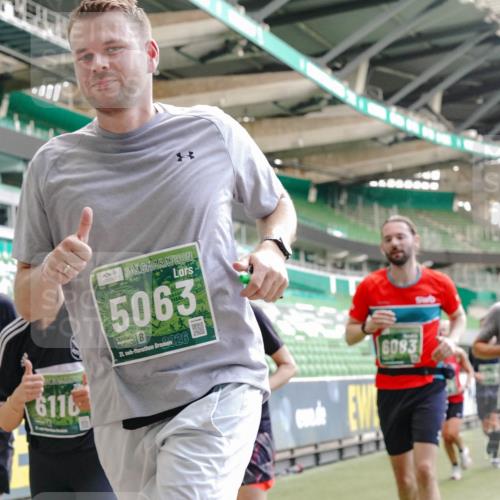 13.09.2026 - 21. swb-Marathon Bremen Michael Burmester http://msf.ph/oto/10453547 13.09.2026 13:10:24 Laufen im Stadion 164, 373, 383, 391, 448, 532, 549, 563, 581, 625, 813, 869, 898, 984, 1072, 1150, 1180, 1738, 1855, 1867, 1880, 1894, 1967, 2202, 2208, 2232, 2243, 2268, 2284, 2330, 2333, 2339, 2342, 2429, 2432, 2441, 2443, 2471, 2525, 2530, 2531, 2553, 2573, 2589, 2594, 2654, 2682, 2714, 2717, 2784, 2785, 2819, 2836, 2920, 2931, 2932, 2941, 3026, 3032, 3063, 3086, 3089, 3122, 3174, 3207, 3208, 3291, 3316, 3327, 3333, 3370, 3398, 3409, 3410, 3437, 3470, 3549, 3707, 3769, 109 meine-sportfotos.de