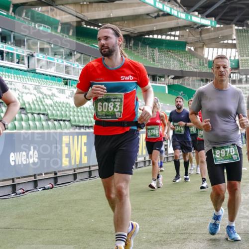 13.09.2026 - 21. swb-Marathon Bremen Michael Burmester http://msf.ph/oto/10453580 13.09.2026 13:10:24 Laufen im Stadion 164, 373, 383, 391, 448, 532, 549, 563, 581, 625, 813, 869, 898, 984, 1072, 1150, 1180, 1738, 1855, 1867, 1880, 1894, 1967, 2202, 2208, 2232, 2243, 2268, 2284, 2330, 2333, 2339, 2342, 2429, 2432, 2441, 2443, 2471, 2525, 2530, 2531, 2553, 2573, 2589, 2594, 2654, 2682, 2714, 2717, 2784, 2785, 2819, 2836, 2920, 2931, 2932, 2941, 3026, 3032, 3063, 3086, 3089, 3122, 3174, 3207, 3208, 3291, 3316, 3327, 3333, 3370, 3398, 3409, 3410, 3437, 3470, 3549, 3707, 3769, 109 meine-sportfotos.de