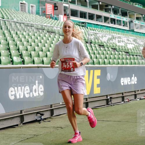 13.09.2026 - 21. swb-Marathon Bremen Michael Burmester http://msf.ph/oto/10453599 13.09.2026 12:51:35 Laufen im Stadion 235, 335, 734, 771, 863, 1043, 1125, 1146, 1162, 1232, 1455, 1492, 1510, 1513, 1613, 1955, 1970, 1998, 2008, 2130, 2291, 2295, 2360, 2442, 2444, 2447, 2498, 2759, 2847, 3085, 3440, 3484, 3566, 3647, 3703, 3808, 3830, 3899, 3959, 3988, 4023, 4165, 4283, 4368, 4429, 4473, 4475, 4559, 4571, 4573, 4582, 4727, 4781, 4782, 4888, 4895, 5066, 5079, 5152, 5155, 5168, 5314, 5379, 5521, 5532, 5620, 5627, 5636, 5696, 6267, 6274, 6471, 6668, 6901, 8033, 8798 meine-sportfotos.de
