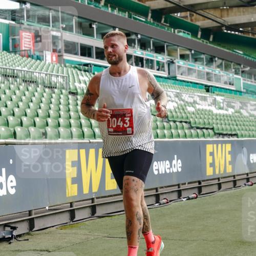 13.09.2026 - 21. swb-Marathon Bremen Michael Burmester http://msf.ph/oto/10453645 13.09.2026 12:51:36 Laufen im Stadion 235, 335, 734, 771, 863, 1043, 1125, 1146, 1162, 1232, 1455, 1492, 1510, 1513, 1613, 1955, 1970, 1998, 2008, 2130, 2291, 2295, 2360, 2442, 2444, 2447, 2498, 2759, 2847, 3085, 3440, 3484, 3566, 3647, 3703, 3808, 3830, 3899, 3959, 3988, 4023, 4165, 4283, 4368, 4429, 4473, 4475, 4559, 4571, 4573, 4582, 4727, 4781, 4782, 4888, 4895, 5066, 5079, 5152, 5155, 5168, 5314, 5379, 5521, 5532, 5620, 5627, 5636, 5696, 6267, 6274, 6471, 6668, 6901, 8033, 8798 meine-sportfotos.de