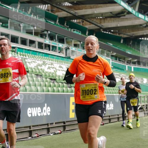 13.09.2026 - 21. swb-Marathon Bremen Michael Burmester http://msf.ph/oto/10453718 13.09.2026 10:32:08 Laufen im Stadion 10067, 10141, 10146, 10203, 10222, 10226, 10227, 10243, 10246, 10249, 10255, 10256, 10284, 10322, 10365, 10372, 10379, 10410, 10443, 10448, 10471, 10478, 10479, 10486, 10503, 10517, 10518, 10529, 10540, 10543, 10550, 10555, 10565, 10577, 10579, 10589, 10608, 10610, 10626, 10631, 10646, 10670, 10675, 10684, 10685, 10690, 10703, 10704, 10707, 10708, 10721, 10725, 10757, 10771, 10821, 10822, 10838, 11350, 11379 meine-sportfotos.de
