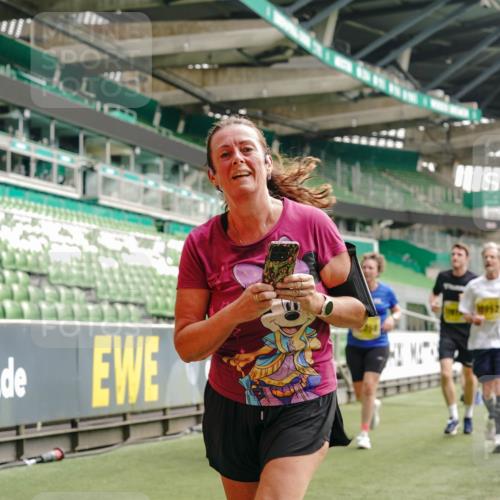 13.09.2026 - 21. swb-Marathon Bremen Michael Burmester http://msf.ph/oto/10453767 13.09.2026 10:32:09 Laufen im Stadion 10067, 10141, 10146, 10203, 10222, 10226, 10227, 10243, 10246, 10249, 10255, 10256, 10284, 10322, 10365, 10372, 10379, 10410, 10443, 10448, 10471, 10478, 10479, 10486, 10503, 10517, 10518, 10529, 10540, 10543, 10550, 10555, 10565, 10577, 10579, 10589, 10608, 10610, 10626, 10631, 10646, 10670, 10675, 10684, 10685, 10690, 10703, 10704, 10707, 10708, 10721, 10725, 10757, 10771, 10821, 10822, 10838, 11350, 11379 meine-sportfotos.de