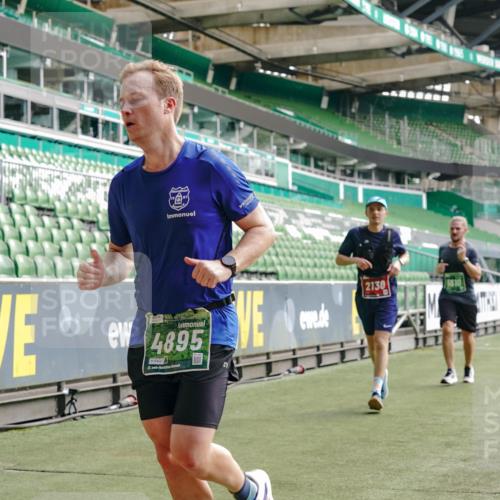 13.09.2026 - 21. swb-Marathon Bremen Michael Burmester http://msf.ph/oto/10453788 13.09.2026 12:51:42 Laufen im Stadion 107, 235, 335, 683, 734, 771, 792, 863, 1033, 1043, 1125, 1146, 1162, 1232, 1455, 1492, 1510, 1513, 1613, 1955, 1970, 1998, 2008, 2130, 2295, 2442, 2444, 2447, 2480, 2498, 2759, 2767, 2847, 3085, 3336, 3440, 3448, 3484, 3566, 3703, 3808, 3830, 3899, 3959, 3988, 4023, 4165, 4283, 4368, 4429, 4473, 4475, 4559, 4571, 4573, 4582, 4727, 4781, 4782, 4888, 4895, 5066, 5079, 5152, 5155, 5168, 5314, 5379, 5521, 5532, 5620, 5627, 5696, 6274, 6471, 6668, 6901, 8033, 8798 meine-sportfotos.de