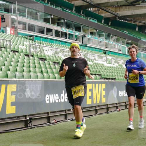 13.09.2026 - 21. swb-Marathon Bremen Michael Burmester http://msf.ph/oto/10453876 13.09.2026 10:32:10 Laufen im Stadion 10067, 10141, 10146, 10203, 10222, 10226, 10227, 10243, 10246, 10249, 10255, 10256, 10284, 10322, 10365, 10372, 10379, 10410, 10443, 10448, 10471, 10478, 10479, 10486, 10503, 10517, 10518, 10529, 10540, 10543, 10550, 10555, 10565, 10577, 10579, 10589, 10608, 10610, 10626, 10631, 10646, 10670, 10675, 10684, 10685, 10690, 10703, 10704, 10707, 10708, 10721, 10725, 10757, 10771, 10821, 10822, 10838, 11350, 11379 meine-sportfotos.de