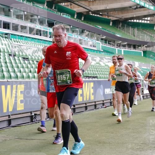 13.09.2026 - 21. swb-Marathon Bremen Michael Burmester http://msf.ph/oto/10453979 13.09.2026 13:10:30 Laufen im Stadion 164, 265, 373, 383, 391, 448, 532, 549, 563, 581, 813, 869, 898, 984, 1072, 1180, 1738, 1855, 1867, 1894, 1967, 2202, 2208, 2232, 2243, 2268, 2284, 2330, 2333, 2339, 2342, 2432, 2441, 2443, 2471, 2525, 2530, 2531, 2553, 2573, 2589, 2594, 2654, 2669, 2682, 2714, 2717, 2784, 2785, 2819, 2836, 2920, 2931, 2932, 2941, 3026, 3032, 3063, 3086, 3089, 3122, 3159, 3174, 3207, 3208, 3291, 3316, 3327, 3333, 3352, 3370, 3398, 3409, 3410, 3437, 3470, 3549, 3707, 3769, 109 meine-sportfotos.de