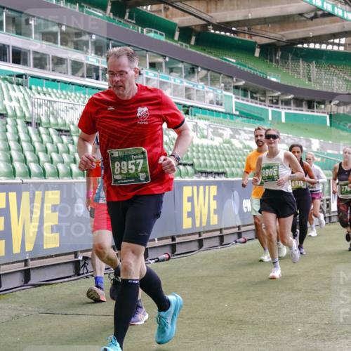 13.09.2026 - 21. swb-Marathon Bremen Michael Burmester http://msf.ph/oto/10453998 13.09.2026 13:10:31 Laufen im Stadion 164, 265, 373, 383, 391, 448, 532, 549, 563, 581, 813, 869, 898, 984, 1072, 1180, 1738, 1855, 1867, 1894, 1967, 2202, 2208, 2232, 2243, 2268, 2284, 2299, 2330, 2333, 2339, 2342, 2432, 2441, 2443, 2471, 2525, 2530, 2531, 2553, 2573, 2589, 2594, 2654, 2669, 2682, 2714, 2717, 2784, 2785, 2819, 2836, 2920, 2931, 2932, 3026, 3032, 3063, 3086, 3089, 3122, 3159, 3174, 3207, 3208, 3291, 3316, 3327, 3333, 3352, 3370, 3398, 3409, 3410, 3437, 3470, 3549, 3707, 3769, 109 meine-sportfotos.de