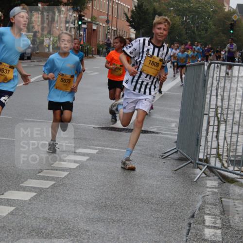 13.09.2026 - Kiel Lauf Markus Tischler http://msf.ph/oto/10454071 13.09.2026 08:52:15 Fleethörn 6937, 5075, 460, 39, 1809 meine-sportfotos.de