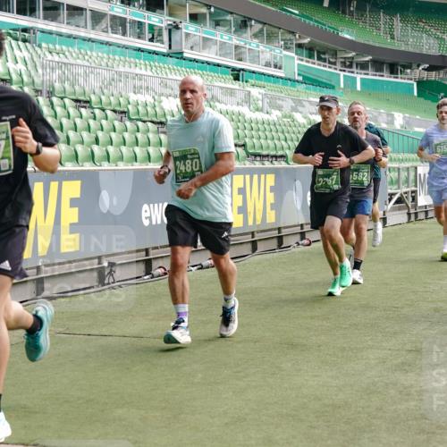 13.09.2026 - 21. swb-Marathon Bremen Michael Burmester http://msf.ph/oto/10454212 13.09.2026 12:51:59 Laufen im Stadion 107, 235, 335, 683, 734, 771, 792, 863, 1033, 1043, 1125, 1146, 1162, 1232, 1252, 1297, 1455, 1492, 1510, 1542, 1613, 1646, 1955, 1970, 2007, 2008, 2043, 2203, 2295, 2442, 2444, 2447, 2480, 2498, 2759, 2767, 2847, 3085, 3149, 3336, 3440, 3448, 3484, 3566, 3703, 3808, 3830, 3899, 3959, 3988, 4023, 4165, 4283, 4368, 4429, 4473, 4475, 4559, 4571, 4573, 4582, 4605, 4727, 4781, 4782, 4888, 4895, 5066, 5079, 5152, 5155, 5168, 5379, 5521, 5532, 5627, 5696, 6274, 6471, 8033, 8798 meine-sportfotos.de