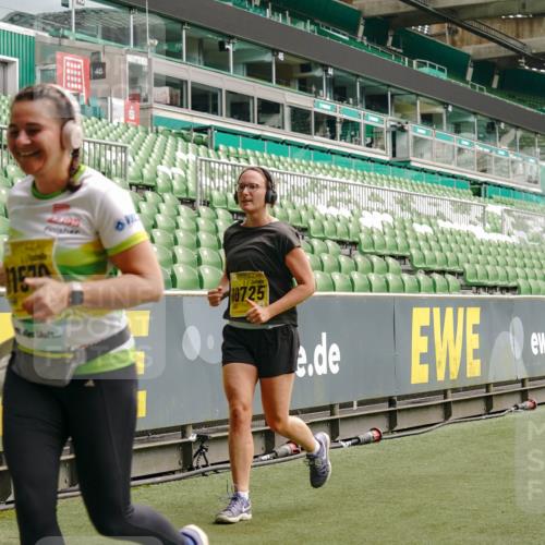 13.09.2026 - 21. swb-Marathon Bremen Michael Burmester http://msf.ph/oto/10454232 13.09.2026 10:32:18 Laufen im Stadion 10067, 10141, 10146, 10166, 10203, 10222, 10226, 10227, 10243, 10246, 10249, 10255, 10256, 10284, 10300, 10322, 10365, 10372, 10379, 10383, 10394, 10410, 10443, 10448, 10471, 10478, 10479, 10486, 10503, 10517, 10518, 10529, 10540, 10543, 10550, 10555, 10565, 10577, 10579, 10589, 10608, 10610, 10626, 10631, 10646, 10670, 10675, 10684, 10685, 10690, 10703, 10704, 10707, 10708, 10721, 10725, 10728, 10771, 10821, 10822, 10838, 11350, 11379 meine-sportfotos.de