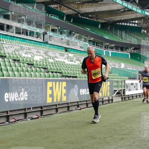 13.09.2026 - 21. swb-Marathon Bremen Michael Burmester http://msf.ph/oto/10454250 13.09.2026 10:32:19 Laufen im Stadion 10067, 10141, 10146, 10166, 10203, 10222, 10226, 10227, 10243, 10246, 10249, 10255, 10256, 10284, 10300, 10322, 10365, 10372, 10379, 10383, 10394, 10410, 10443, 10448, 10471, 10478, 10479, 10486, 10494, 10503, 10517, 10518, 10529, 10540, 10543, 10550, 10555, 10565, 10577, 10579, 10589, 10608, 10610, 10626, 10631, 10646, 10670, 10675, 10684, 10685, 10690, 10703, 10704, 10707, 10708, 10721, 10725, 10728, 10771, 10794, 10821, 10822, 10838, 11350, 11379 meine-sportfotos.de