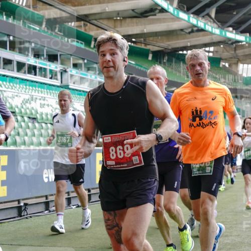 13.09.2026 - 21. swb-Marathon Bremen Michael Burmester http://msf.ph/oto/10454308 13.09.2026 13:10:37 Laufen im Stadion 164, 265, 373, 383, 391, 448, 532, 563, 581, 813, 869, 898, 984, 1072, 1180, 1738, 1855, 1867, 1894, 1967, 2202, 2208, 2232, 2268, 2284, 2299, 2330, 2333, 2339, 2342, 2432, 2443, 2471, 2525, 2530, 2531, 2553, 2573, 2589, 2594, 2654, 2669, 2682, 2714, 2717, 2784, 2785, 2819, 2836, 2920, 2931, 2932, 3026, 3032, 3063, 3086, 3089, 3122, 3159, 3174, 3207, 3208, 3291, 3316, 3333, 3352, 3370, 3398, 3409, 3410, 3437, 3470, 3549, 3707, 3769, 109 meine-sportfotos.de