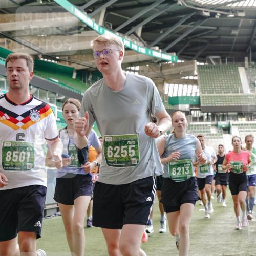 13.09.2026 - 21. swb-Marathon Bremen Michael Burmester http://msf.ph/oto/10454365 13.09.2026 13:10:38 Laufen im Stadion 164, 265, 373, 383, 391, 448, 532, 563, 581, 813, 869, 898, 984, 1072, 1180, 1738, 1855, 1867, 1894, 1952, 1967, 2202, 2208, 2232, 2268, 2284, 2299, 2330, 2333, 2339, 2342, 2432, 2443, 2471, 2525, 2530, 2531, 2553, 2573, 2589, 2594, 2654, 2669, 2682, 2714, 2717, 2784, 2785, 2819, 2836, 2920, 2931, 2932, 3026, 3032, 3063, 3086, 3089, 3122, 3159, 3174, 3207, 3208, 3291, 3316, 3333, 3352, 3370, 3398, 3409, 3410, 3437, 3470, 3549, 3707, 3769, 109 meine-sportfotos.de
