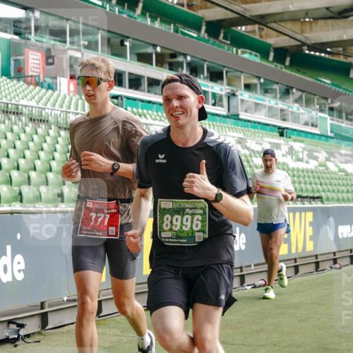 13.09.2026 - 21. swb-Marathon Bremen Michael Burmester http://msf.ph/oto/10454416 13.09.2026 12:52:13 Laufen im Stadion 102, 107, 235, 335, 683, 734, 771, 792, 863, 1033, 1043, 1125, 1146, 1162, 1232, 1252, 1297, 1455, 1492, 1510, 1528, 1542, 1613, 1646, 1955, 1970, 2007, 2008, 2043, 2203, 2295, 2350, 2442, 2444, 2447, 2480, 2498, 2759, 2767, 2847, 3085, 3149, 3236, 3336, 3440, 3448, 3484, 3566, 3703, 3808, 3830, 3899, 3959, 3988, 4165, 4283, 4429, 4473, 4475, 4559, 4571, 4573, 4582, 4605, 4727, 4781, 4782, 4895, 5079, 5152, 5168, 5379, 5521, 5696, 6274, 8033, 8798 meine-sportfotos.de