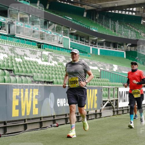 13.09.2026 - 21. swb-Marathon Bremen Michael Burmester http://msf.ph/oto/10454435 13.09.2026 10:32:27 Laufen im Stadion 10067, 10078, 10141, 10146, 10166, 10203, 10222, 10226, 10243, 10246, 10249, 10255, 10256, 10284, 10300, 10322, 10365, 10372, 10374, 10379, 10383, 10394, 10410, 10443, 10471, 10478, 10479, 10486, 10494, 10503, 10517, 10518, 10529, 10540, 10543, 10550, 10555, 10565, 10577, 10579, 10589, 10608, 10610, 10626, 10631, 10646, 10670, 10675, 10684, 10685, 10690, 10703, 10704, 10707, 10708, 10721, 10725, 10728, 10745, 10771, 10794, 11350 meine-sportfotos.de