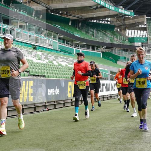 13.09.2026 - 21. swb-Marathon Bremen Michael Burmester http://msf.ph/oto/10454464 13.09.2026 10:32:28 Laufen im Stadion 10067, 10078, 10141, 10146, 10166, 10203, 10211, 10222, 10226, 10243, 10246, 10249, 10255, 10256, 10284, 10300, 10322, 10365, 10372, 10374, 10379, 10383, 10394, 10410, 10443, 10471, 10478, 10479, 10486, 10494, 10503, 10517, 10518, 10529, 10540, 10543, 10550, 10555, 10565, 10577, 10579, 10589, 10608, 10610, 10626, 10631, 10646, 10670, 10675, 10684, 10685, 10690, 10703, 10704, 10707, 10708, 10721, 10725, 10728, 10745, 10771, 10794 meine-sportfotos.de