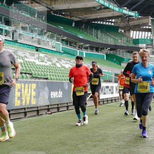 13.09.2026 - 21. swb-Marathon Bremen Michael Burmester http://msf.ph/oto/10454486 13.09.2026 10:32:28 Laufen im Stadion 10067, 10078, 10141, 10146, 10166, 10203, 10211, 10222, 10226, 10243, 10246, 10249, 10255, 10256, 10284, 10300, 10322, 10365, 10372, 10374, 10379, 10383, 10394, 10410, 10443, 10471, 10478, 10479, 10486, 10494, 10503, 10517, 10518, 10529, 10540, 10543, 10550, 10555, 10565, 10577, 10579, 10589, 10608, 10610, 10626, 10631, 10646, 10670, 10675, 10684, 10685, 10690, 10703, 10704, 10707, 10708, 10721, 10725, 10728, 10745, 10771, 10794 meine-sportfotos.de