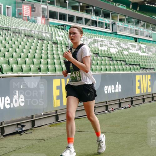 13.09.2026 - 21. swb-Marathon Bremen Michael Burmester http://msf.ph/oto/10454494 13.09.2026 12:52:20 Laufen im Stadion 102, 107, 235, 683, 734, 771, 792, 863, 1033, 1043, 1125, 1146, 1162, 1232, 1252, 1297, 1455, 1492, 1528, 1542, 1646, 1955, 2007, 2008, 2043, 2203, 2350, 2447, 2480, 2498, 2759, 2767, 2847, 2858, 3085, 3149, 3236, 3336, 3362, 3440, 3448, 3566, 3703, 3830, 3899, 3959, 3988, 4165, 4283, 4429, 4473, 4475, 4571, 4573, 4582, 4605, 4727, 4781, 4782, 4895, 5079, 5152, 5168, 5379, 5521, 5696, 6274, 8033, 8798 meine-sportfotos.de
