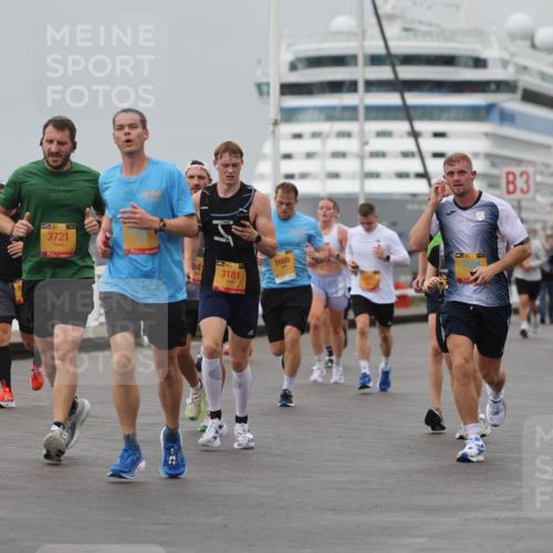 13.09.2026 - Kiel Lauf Andreas Tolksdorf http://msf.ph/oto/10454521 13.09.2026 11:54:32 Kiellinie 39, 3721, 841, 5985, 3181, 3, 38, 2876 meine-sportfotos.de