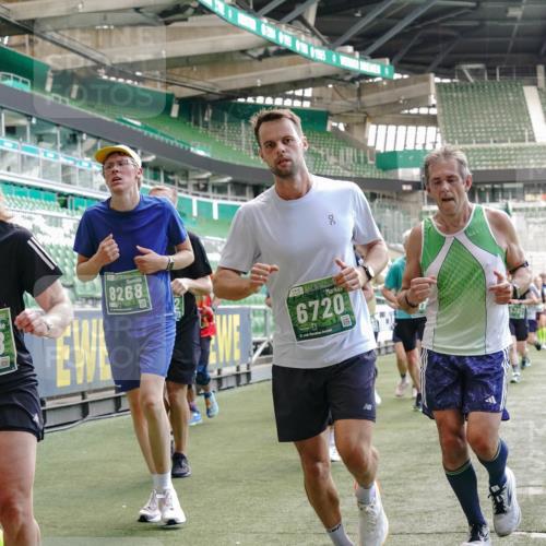 13.09.2026 - 21. swb-Marathon Bremen Michael Burmester http://msf.ph/oto/10454525 13.09.2026 13:10:42 Laufen im Stadion 164, 265, 373, 383, 391, 448, 532, 581, 869, 898, 984, 1180, 1738, 1855, 1867, 1894, 1952, 1967, 2202, 2232, 2268, 2281, 2284, 2299, 2330, 2333, 2339, 2342, 2432, 2443, 2471, 2525, 2530, 2531, 2553, 2573, 2589, 2594, 2654, 2669, 2682, 2714, 2717, 2784, 2785, 2804, 2819, 2836, 2920, 2931, 2932, 3026, 3032, 3063, 3086, 3089, 3122, 3159, 3174, 3207, 3208, 3291, 3316, 3333, 3352, 3370, 3398, 3409, 3410, 3437, 3470, 3549, 3707, 3769, 109 meine-sportfotos.de