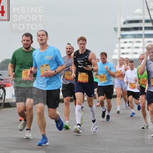 13.09.2026 - Kiel Lauf Andreas Tolksdorf http://msf.ph/oto/10454540 13.09.2026 11:54:33 Kiellinie 4, 37, 7841, 3181, 39, 5985, 821, 3 meine-sportfotos.de