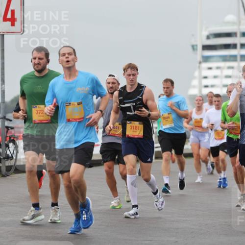 13.09.2026 - Kiel Lauf Andreas Tolksdorf http://msf.ph/oto/10454546 13.09.2026 11:54:33 Kiellinie 4, 47, 39, 372, 841, 38, 3181, 5985, 2168 meine-sportfotos.de